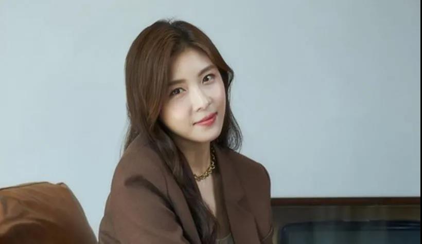 韩国女星河智苑疑似深陷抑郁症 情绪崩溃前 你最好知道这件事 心理咨询师培训 课程 机构 考试 报考条件 怎么样 德瑞姆心理教育